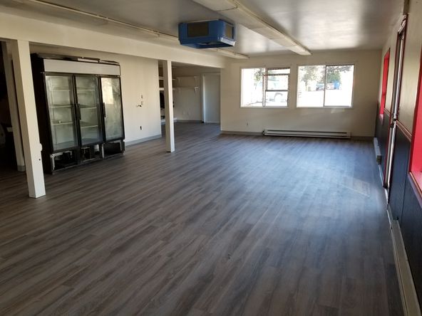 Stayton Plaza: 147 West Washington Street, Stayton, OR 97383